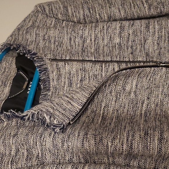 DKNY Fringed tweed jacket. EUC, size 14. Navy/gray tweed weave - Picture 5 of 7